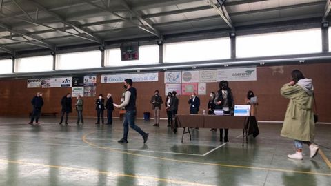 Entrega de diplomas en Outeiro de Rei.En el acto de entrega se respetaron las distancias de seguridad