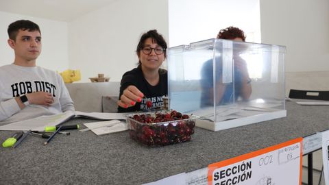 Mesa electoral en Santiago. 