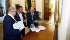 Reyes y Hern�ndez rechazan las subidas que prev� CA y que en su globalidad tampoco le valen a Cela. 