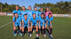 El equipo titular de la EFM Boiro antes del partido contra el L�strego en Vista Alegre