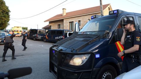 Policía y ambulancia en el lugar de la pelea