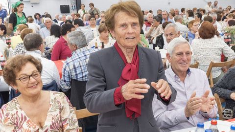 Elena Lema, en la <span lang= gl >Xuntanza dos Maiores de Vimianzo</span>