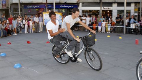 Raa y Pereiro, en una plaza de Compostela, en el 2009