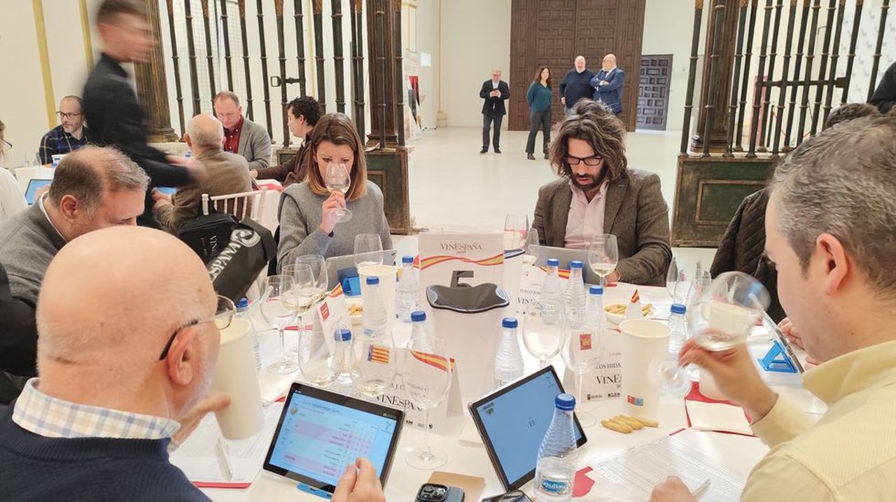 Los enólogos ponen nota alta a Ribeira Sacra en su concurso anual de vinos