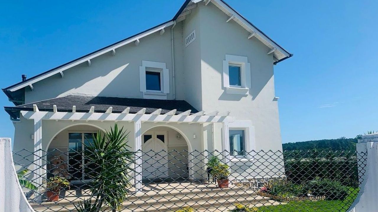 Un chalé en Asturias de estilo Art Déco próximo a Ribadeo, en el top  10 de las villas de lujo de la costa española
