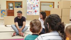 Fran Rei, na escola infantil de Ponteceso