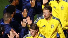 El jugador del Celta Carl Starfelt, en los proleg�menos del duelo de dieciseisavos de final del Mundial entre Suecia y Francia.