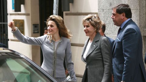 La reina Letizia junto a Laura Valenzuela en el ao 2010