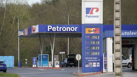 Precios en una gasolinera de Galicia.