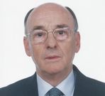 <span lang= es-es >Cofrad�a del Rosario</span>. Tras la tradicional misa en la capilla de Bonaval que anualmente celebra la ilustre cofrad�a, creada en Santiago en el siglo XVI, Manuel Villar N��ez fue reelegido canciller de la misma.