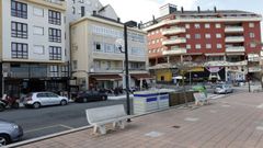 Paseo de Col�n de Foz, frente a la playa de A Rapadoira