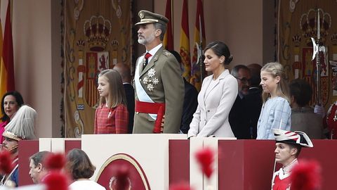 La familia real durante el desfile de las Fuerzas Armadas el 12 de octubre del 2019