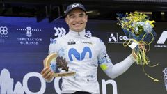 El gallego Carlos Canal celebra el triunfo de etapa en Barreiros.