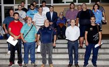 Los representantes de las entidades posaron para la foto de familia con Ruiz y Mart�nez. 
