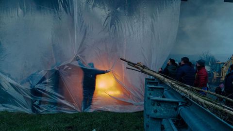 Lona para cortar la autov�a