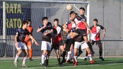 Imagen de uno de los partidos del equipo de Divisin de Honor Juvenil del Arousa en su temporada de debut en la categora