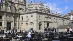 Imanes tur�sticos de Galicia, como la catedral de Santiago, atraen en esta Semana Santa a turistas