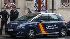 En una imagen de archivo, agentes de la Polic�a Nacional en Santiago