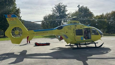 Helicóptero del 061 con base en Ourense.