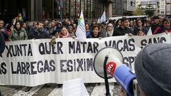 La protesta tuvo lugar a las puertas de la delegacin de la Xunta en Ourense.