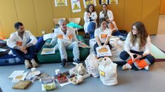 El conselleiro ha pedido al sindicato m�dico O�Mega que abandone el encierro en el centro de salud Olimpia Valencia de Vigo como gesto de buena voluntad antes de negociar