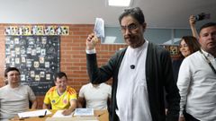 El candidato Iv�n Cepeda votando el domingo 31 de mayo en Colombia