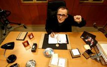 Antonio Dur�n �Morris� encarna a Delmiro, el alcalde ateo y comunista de Louredo.