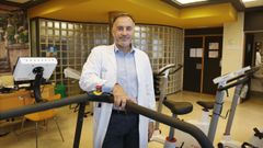 El cardi�logo Diego Fern�ndez Redondo, que coordina la unidad de rehabilitaci�n card�aca del CHOP pontevedr�s