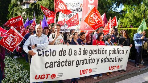 Concentraci�n de los sindicatos CCOO, UGT y CSIF por las escuelas infantiles