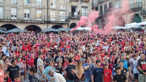 La Praza Maior, de fiesta con el ascenso de la UD Ourense