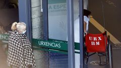 Entrada del servicio de urgencias del hospital Montecelo, en Pontevedra
