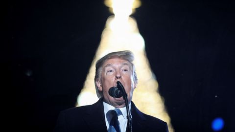 Donald Trump, este jueves, durante el encendido del alumbrado navide�o en la Casa Blanca