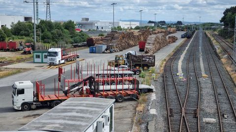 El Gobierno llev� la electrificaci�n hasta la terminal de mercanc�as de Lugo, y prev� su ampliaci�n desde O Ceao hacia terrenos de As G�ndaras
