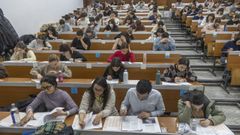 Simulacro de examen mir el pasado mes de enero en la Facultade de Medicina de Santiago