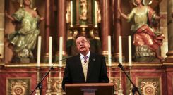 <span lang= es-es >Un repaso prolijo de la trayectoria de las cofrad�as</span>. El pregonero, el profesor del Tirso e historiador Emilio Fern�ndez D�az, rememor� los or�genes de la Semana Santa y repas� la historia de cada una de las cofrad�as y de los pasos. 