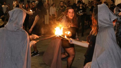 Noche de San Xoán en el casco vello de Vigo