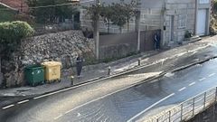 Revent&oacute;n de tuber&iacute;a en Rairo, Ourense.