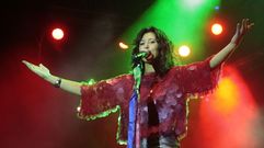 Luc�a P�rez, durante su concierto en la explanada de la Compa��a en las fiestas del a�o pasado