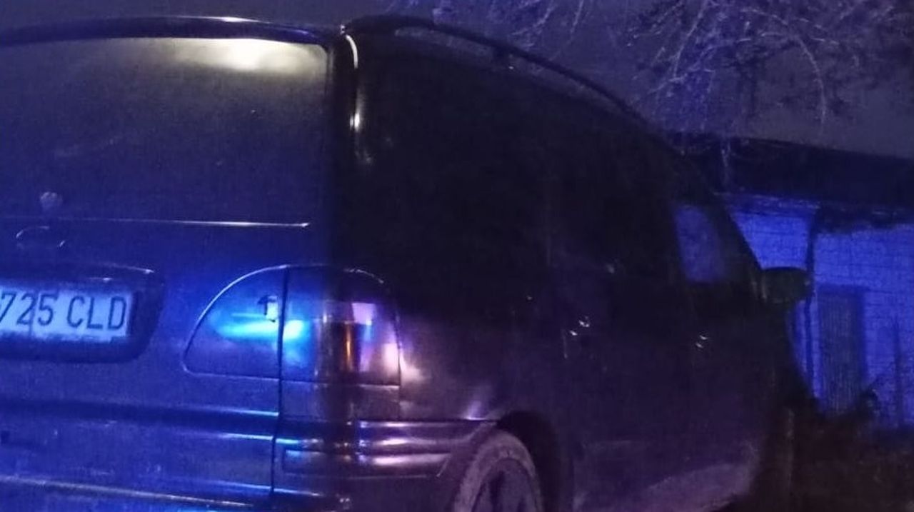 Una niña herida resulta herida en una colisión entre dos vehículos en Piñor