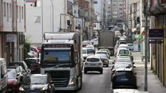 Camiones circulando por Sarria