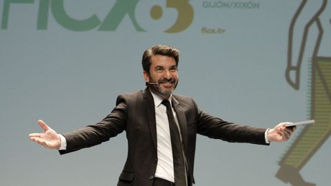 El actor y productor Arturo Valls durante la inauguraci�n de la 63 edici�n del Festival Internacional de Cine de Gij�n