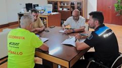 Encuentro de coordinaci�n mantenido en Carballo: har�n otro el propio mi�rcoles 12