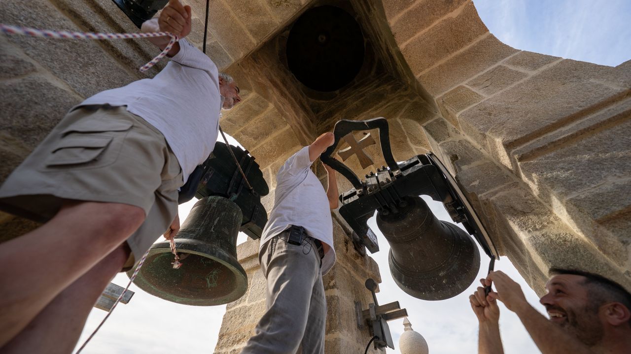 Las campanas de la iglesia de Reboreda vuelven a repicar