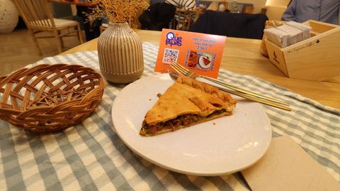 Empanada de lacn con grelos en Pan Comido