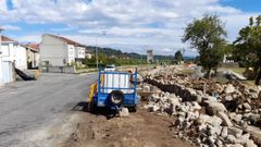 Un aspecto de las obras que se ejecutan en el barrio de O Curro, en Ferreira