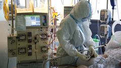 En los pacientes covid cr�ticos, en la imagen la unidad de reanimaci�n de Montecelo, no est� indicado el tratamiento con plasma