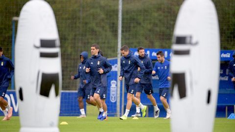 Los jugadores del Oviedo en El Requexn