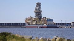 El Noble Valiant, atracado en el puerto exterior de A Coru�a