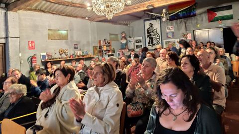 <span lang= gl >O pblico encheu o Teatro das Cortes durante a xornada dedicada a Castelao</span>