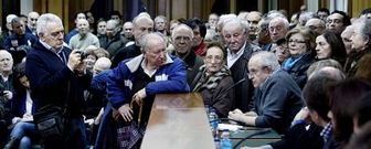 Jos� Manuel Rodr�guez defendi� la retirada del plan en nombre de las asociaciones que exigieron el pleno.